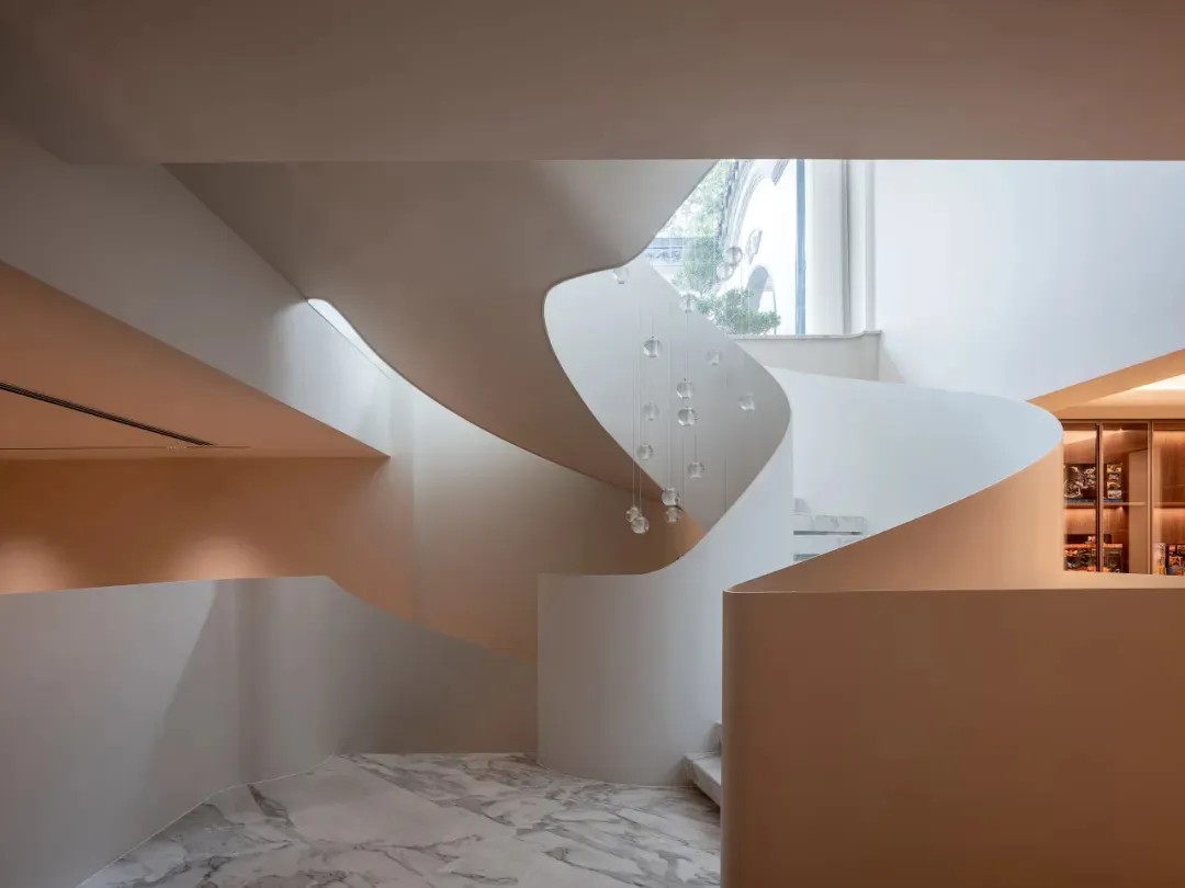 1717654456807066.jpg 1717653923738.jpg