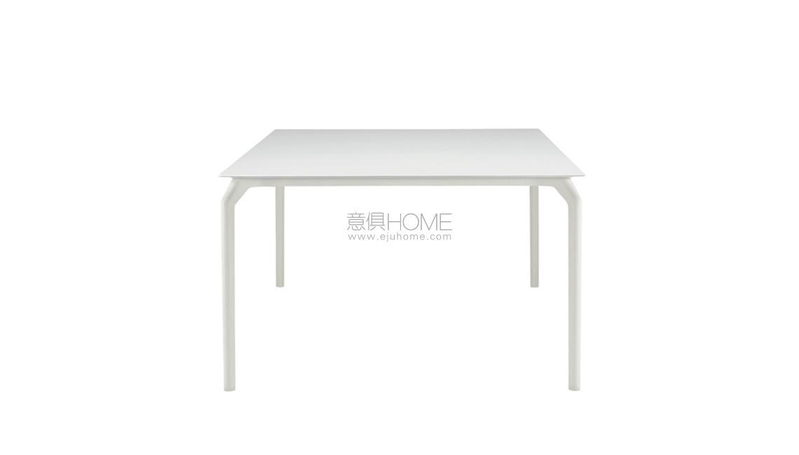 ALIASTEC 1200 - 633 桌子