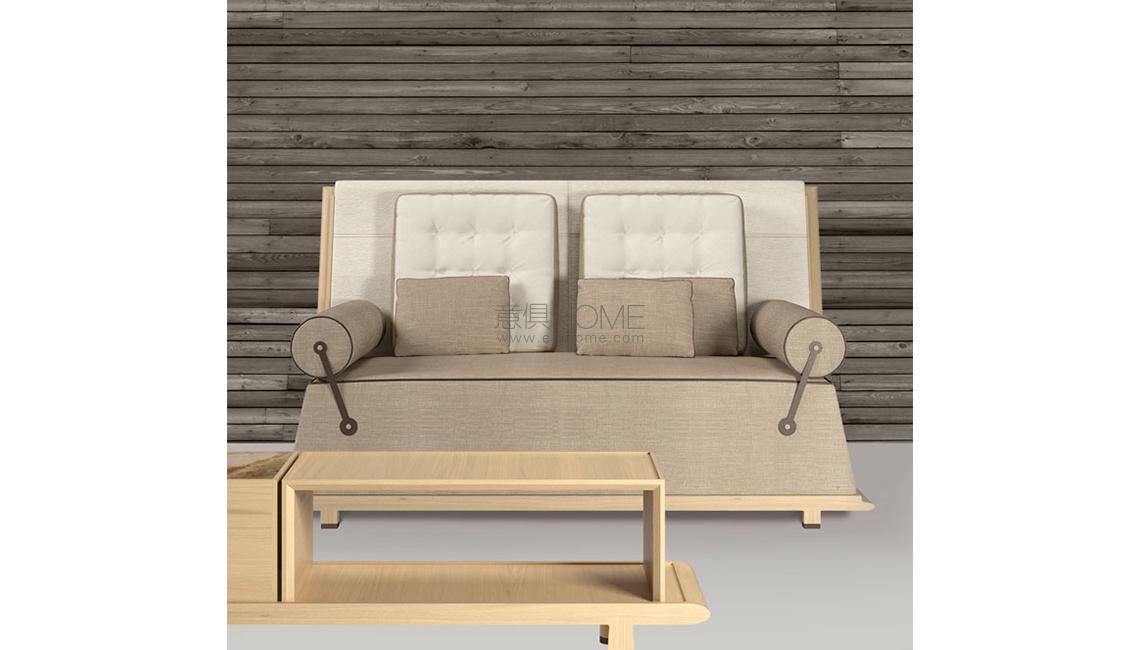 CHIWINGLOLEIO 沙發