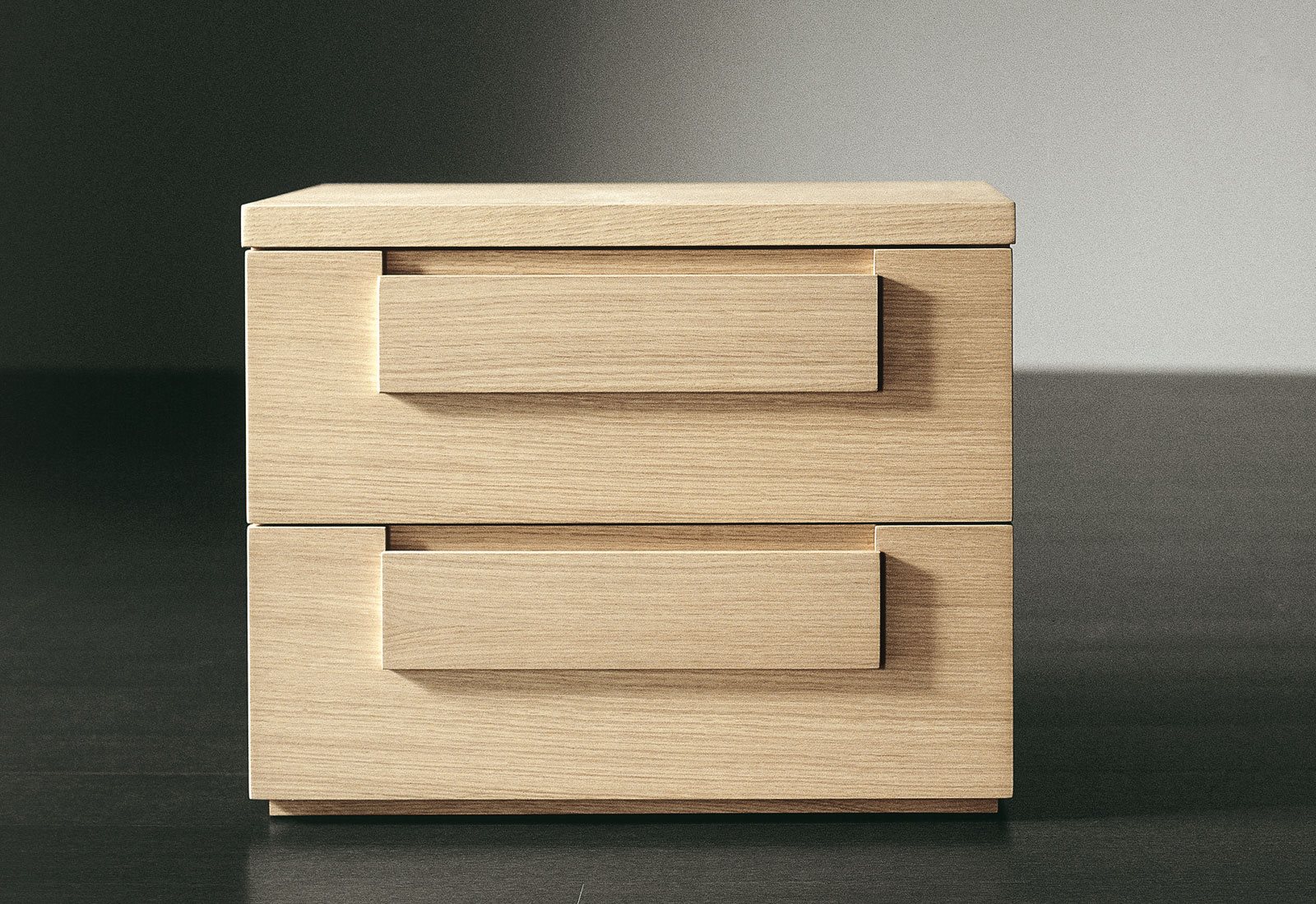 MERIDIANINOTE床頭柜