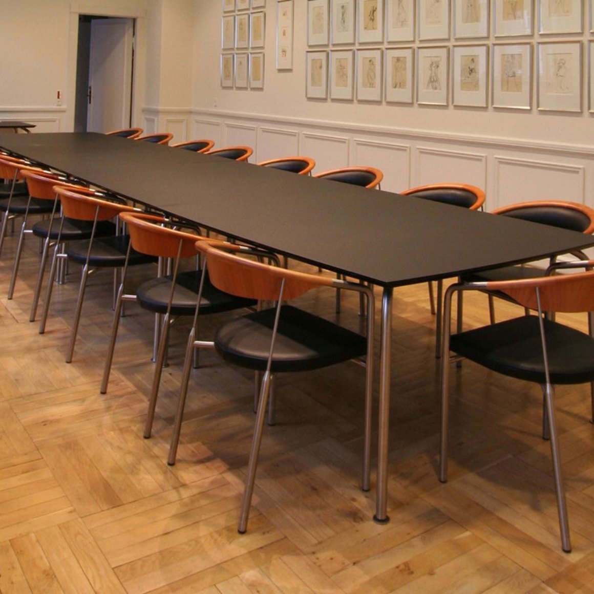 ONECOLLECTIONTRAIN會議桌