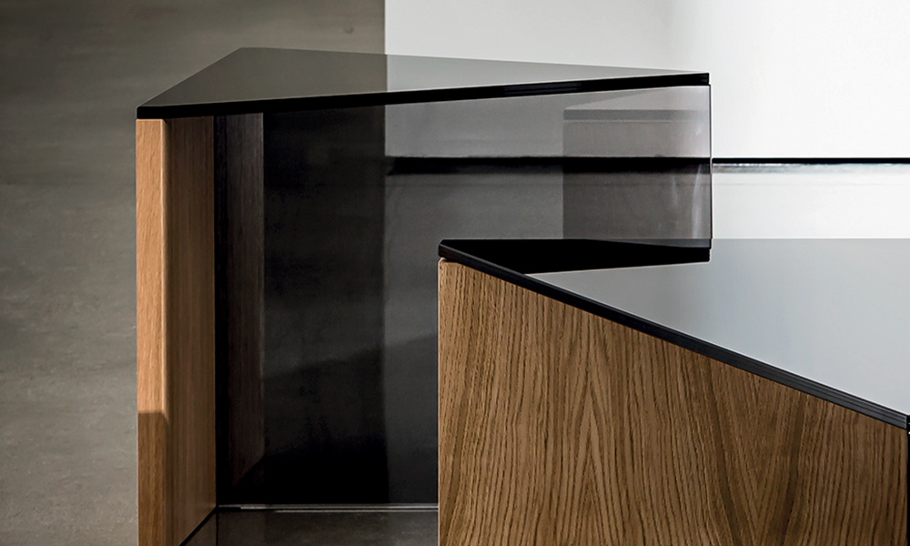 SOVETTavolini Regolo triangolari茶幾