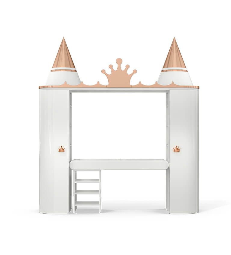 CIRCUKINGS AND QUEENS書桌